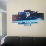King Size Studio In Heart Of Downtown